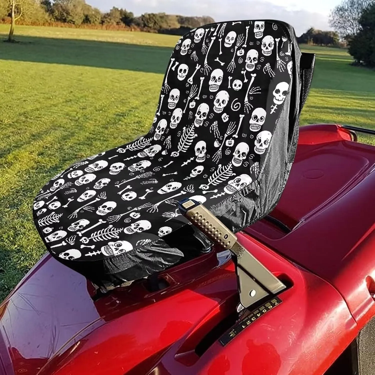 Black White Skull Print Lawn Tractor Seat Cover, Long-Lasting Resistant Riding Lawn Mower Accessories with Convenient Pockets Easy to Install Medium