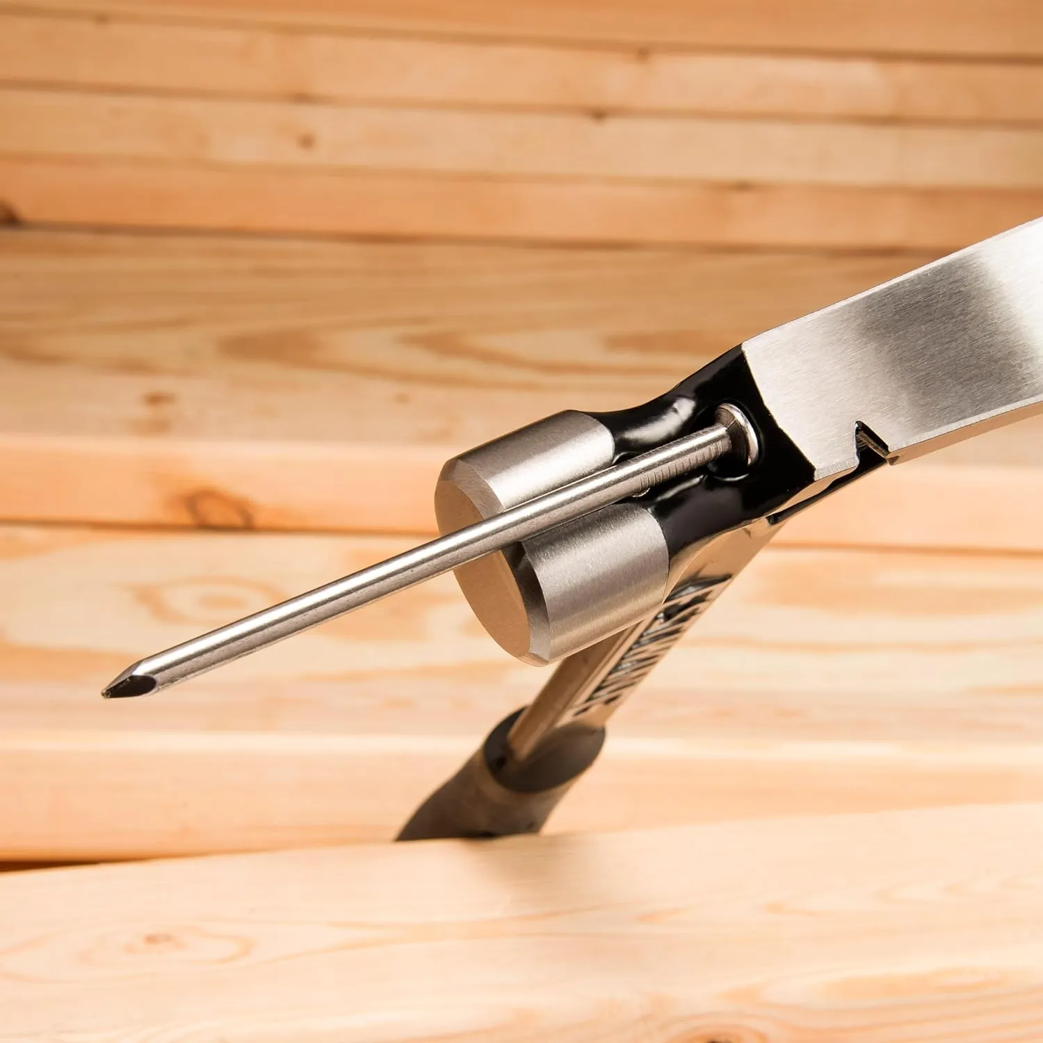 ESTWING Ultra Series Hammer - 19 oz Rip Claw Framing Hammer with Smooth Face & Shock Reduction Grip - EB-19S