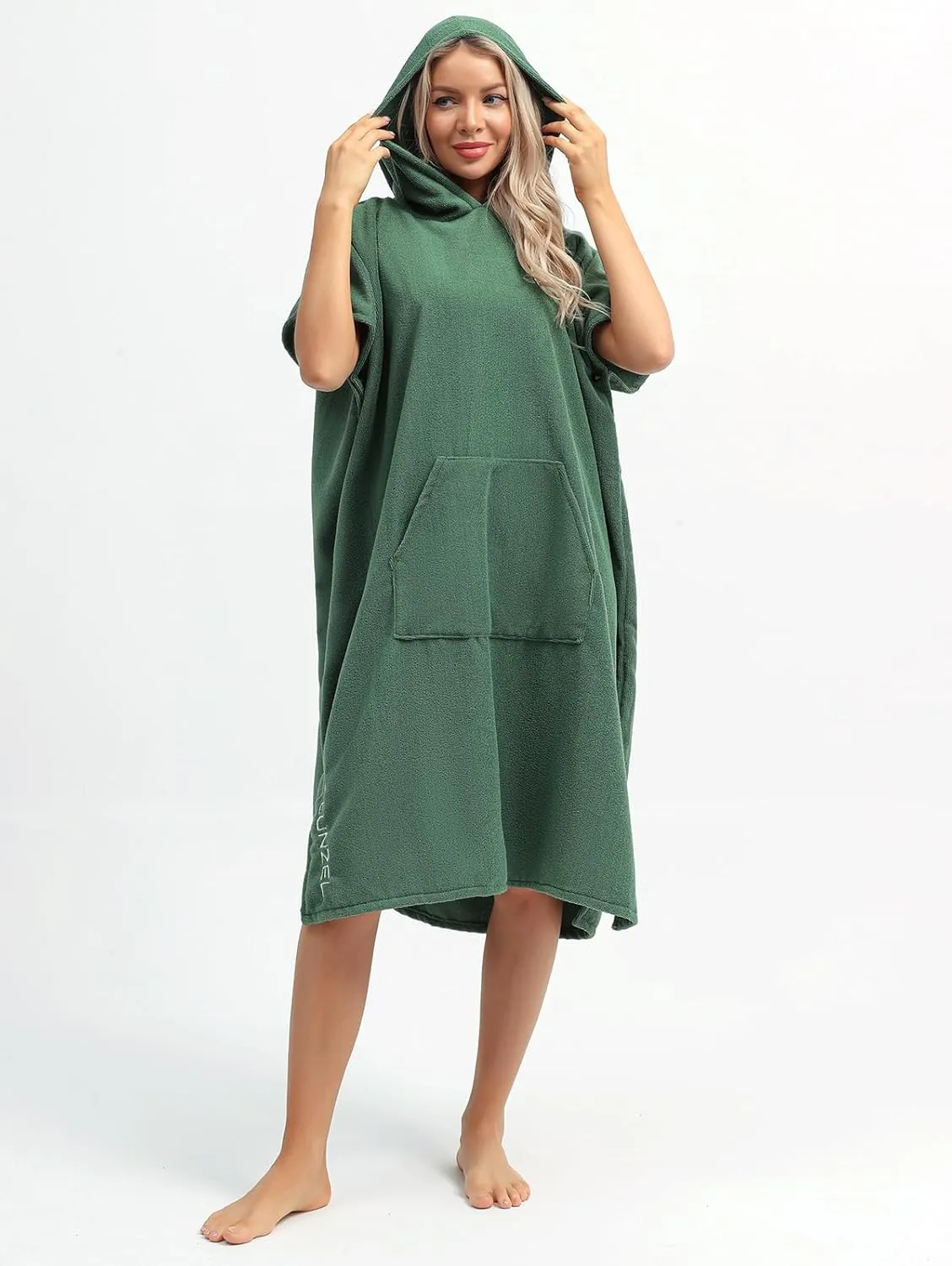 Eunzel Surf Poncho Changing Robe with Hood for Men & Women, Absorbent Quick Dry Microfiber Wetsuit Changing Towel with Pocket for Surfing, Beach, Swim & Outdoor Sports