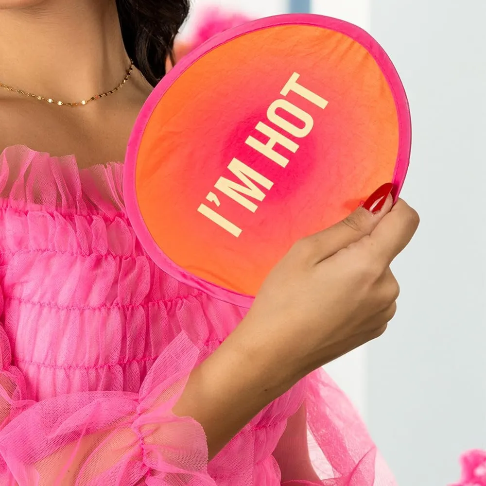 Fisura – Foldable round folding fanS. Original Foldable frisbees for parties. Measurements: 7.87 inches.