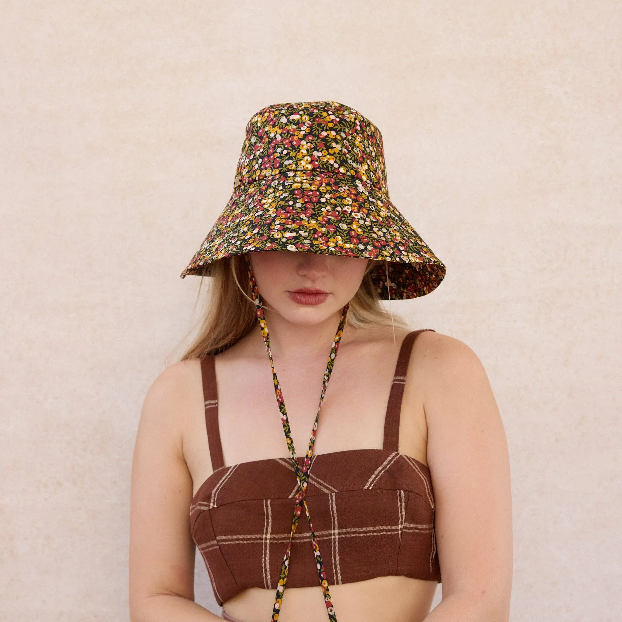 Garden Portugal Bucket Hat in Caravan
