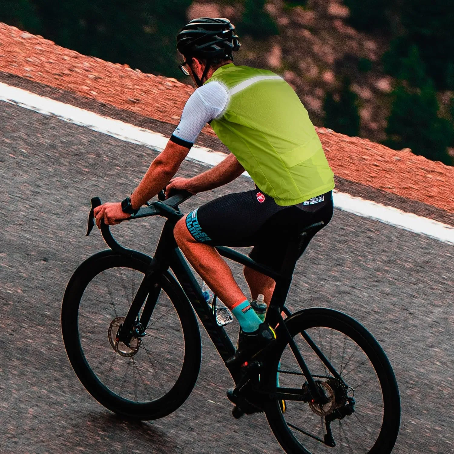 Hysenm Men's Cycling Vest High Visibility Reflective Bike Vest Sleeveless Running Wind Vest - Lightweight Bicycle Gilet