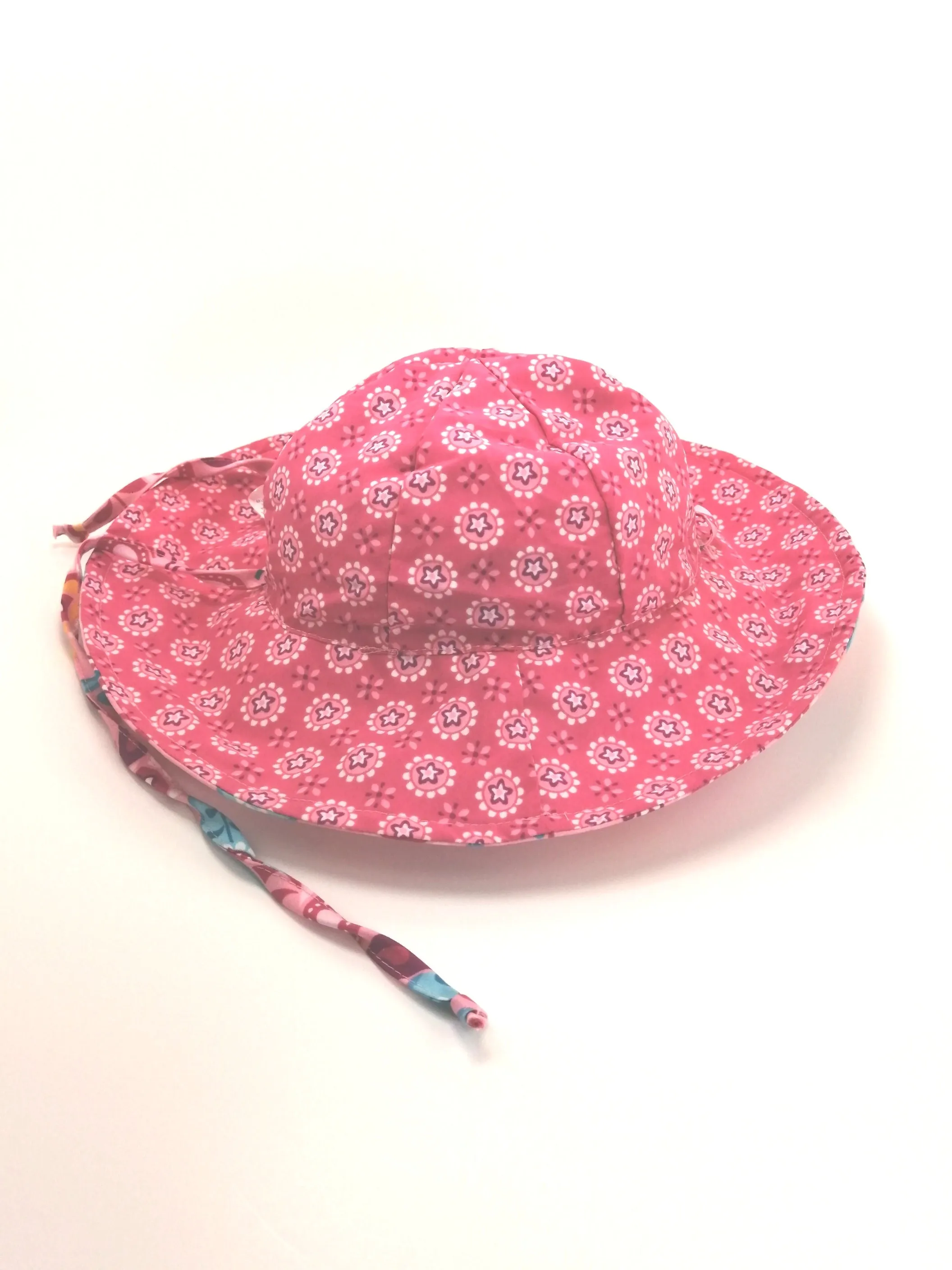 i play.® by green sprouts® Brim Sun Protection Hat
