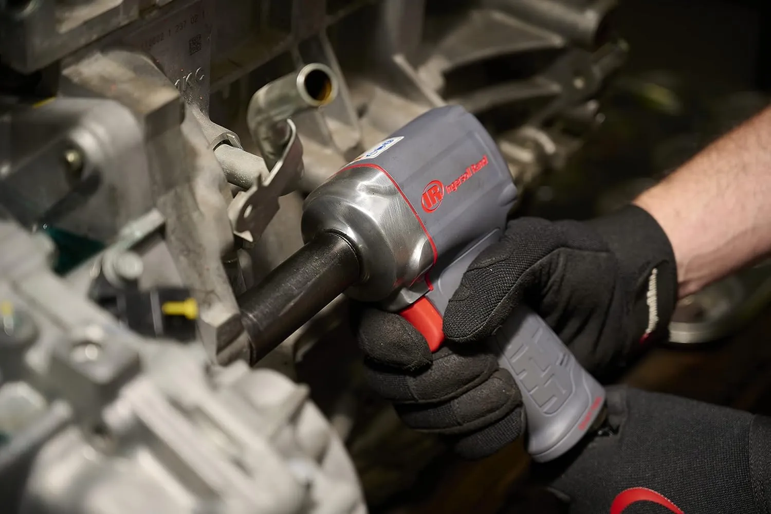 Ingersoll Rand 36QMAX 1/2 Air Impact Wrench, Quiet Technology, Torque Output Up to 640 ft lbs, Ultra Compact, Lightweight 2.4 lbs, Max Control, Gray