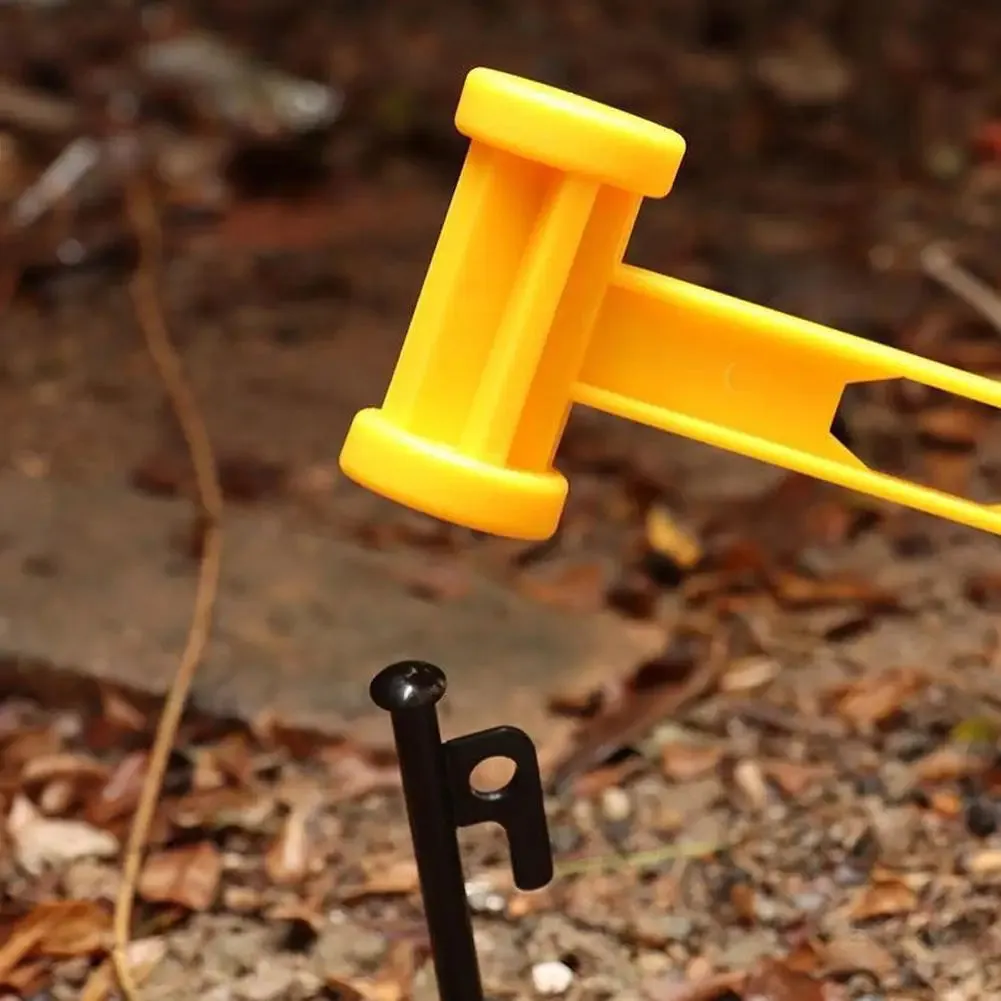 Outdoor Light Weight Hammer PE Solid Color Pulling Nail Hammer