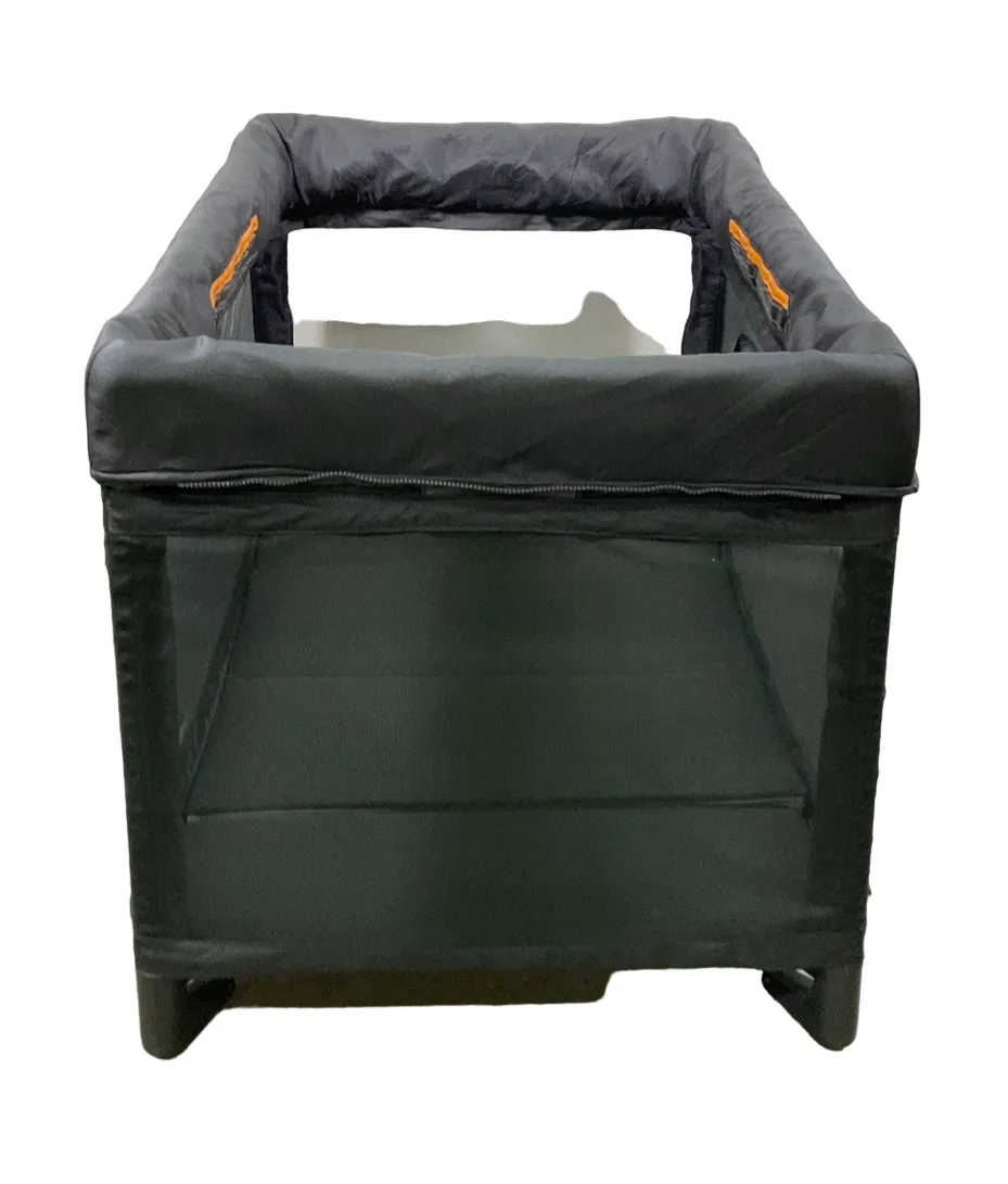 UPPAbaby REMI Playard, Jake (Charcoal)