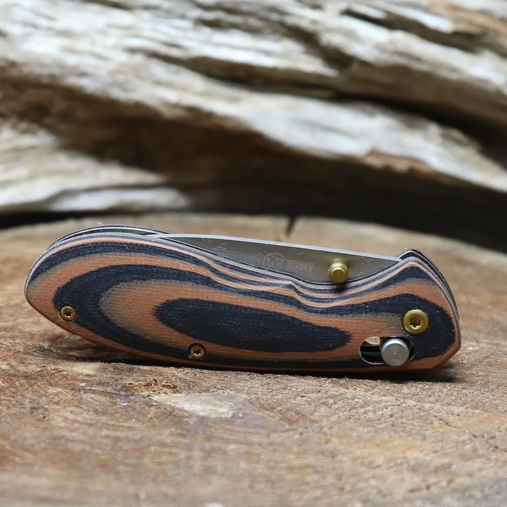 WHISKEY BENT HAT CO. Catch Pin Lock Sheepsfoot Blade Folding Pocket Knife w/Clip Thumbstud Opening 440C Stainless Steel Blade (Chaps - Serrated, 3.8" - Closed Length)
