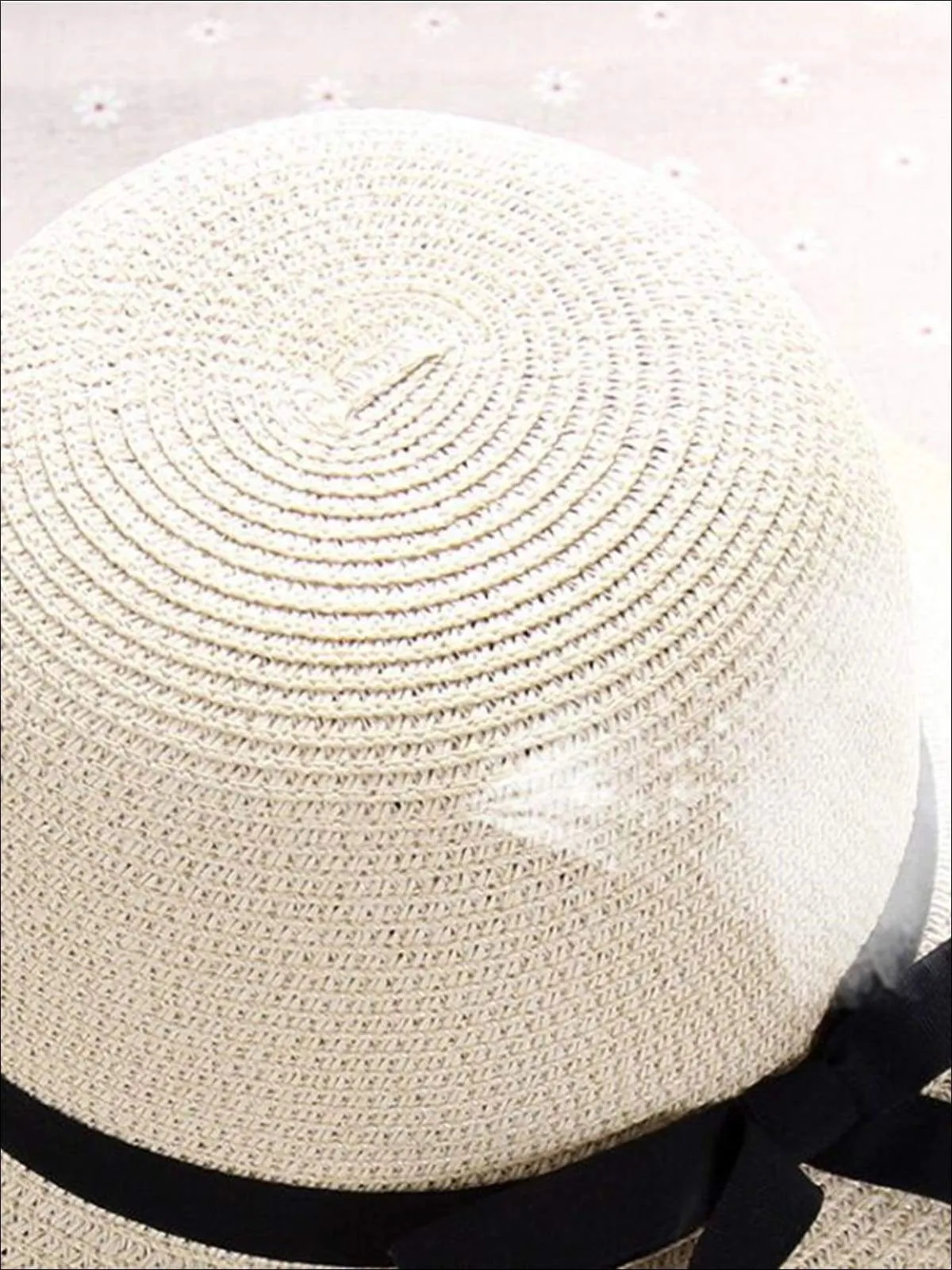 Women's Casual Straw Hat With Black Ribbon