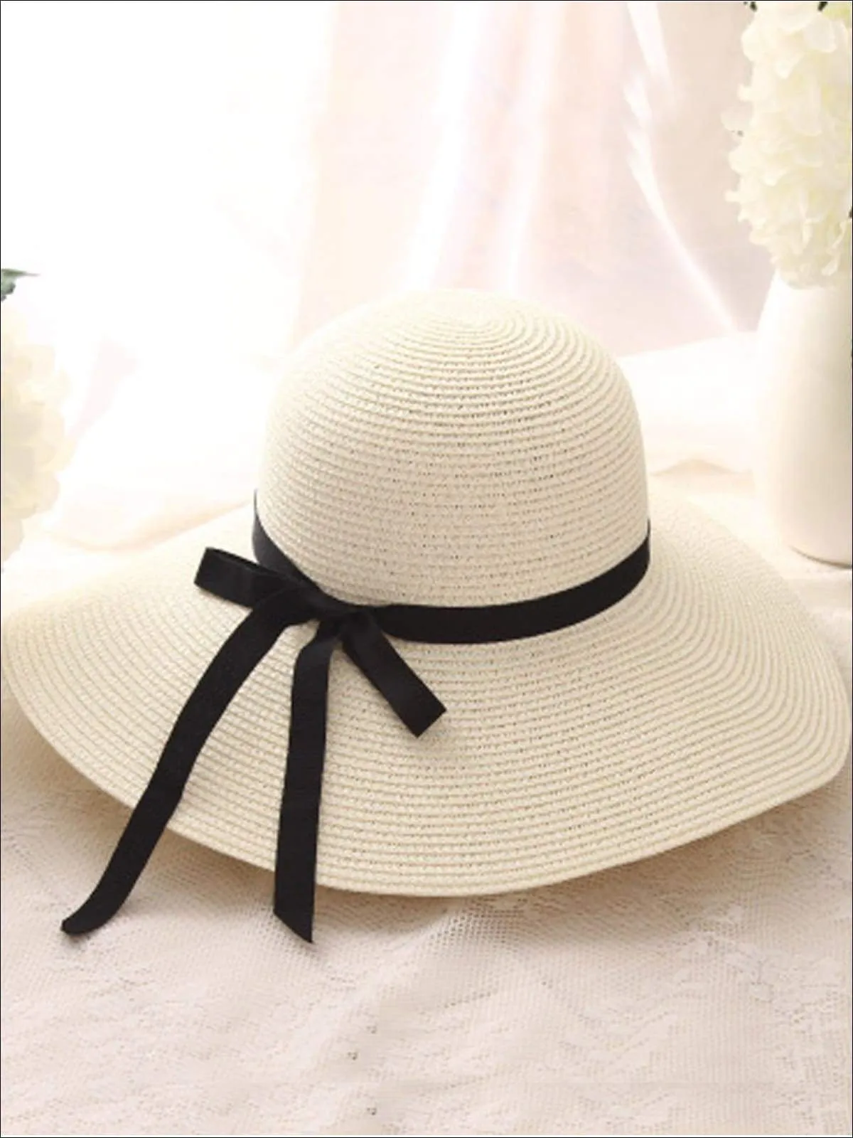 Women's Casual Straw Hat With Black Ribbon